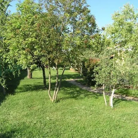 Holiday home Mit Pool Und Garten In